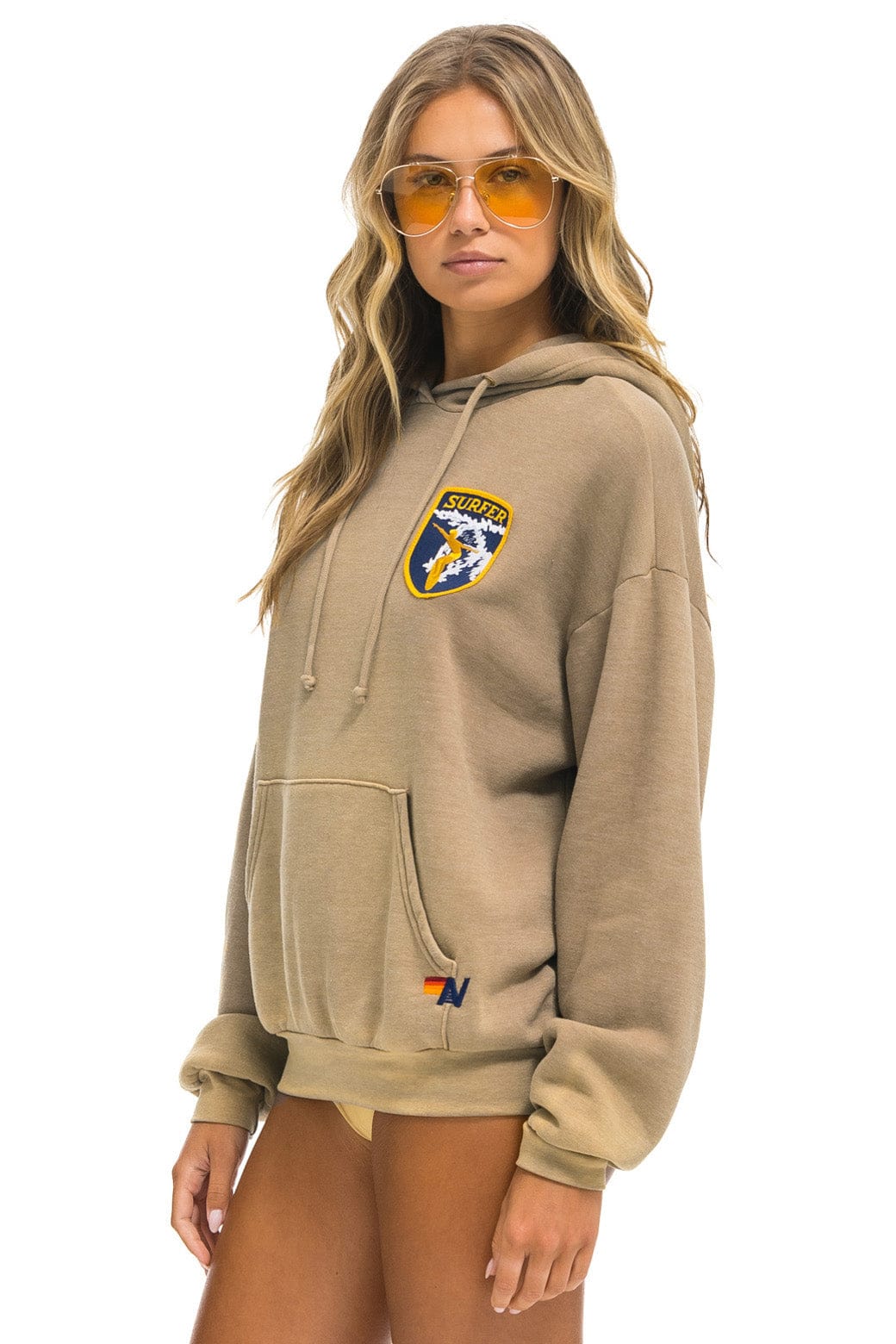 CALIFORNIA SURFER PATCH PULLOVER RELAXED HOODIE - FADED TAN - Image 3
