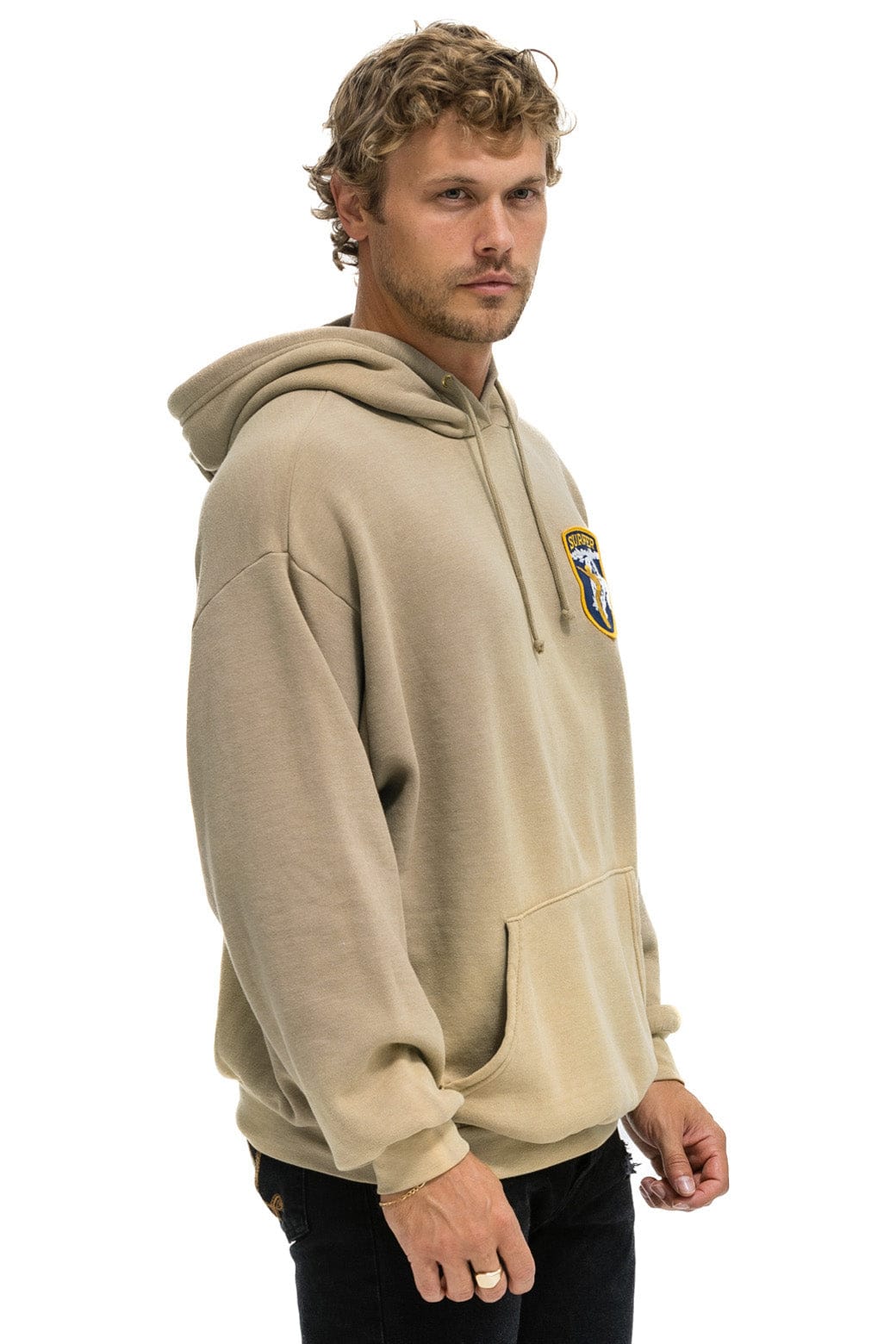 CALIFORNIA SURFER PATCH PULLOVER RELAXED HOODIE - FADED TAN - Image 6