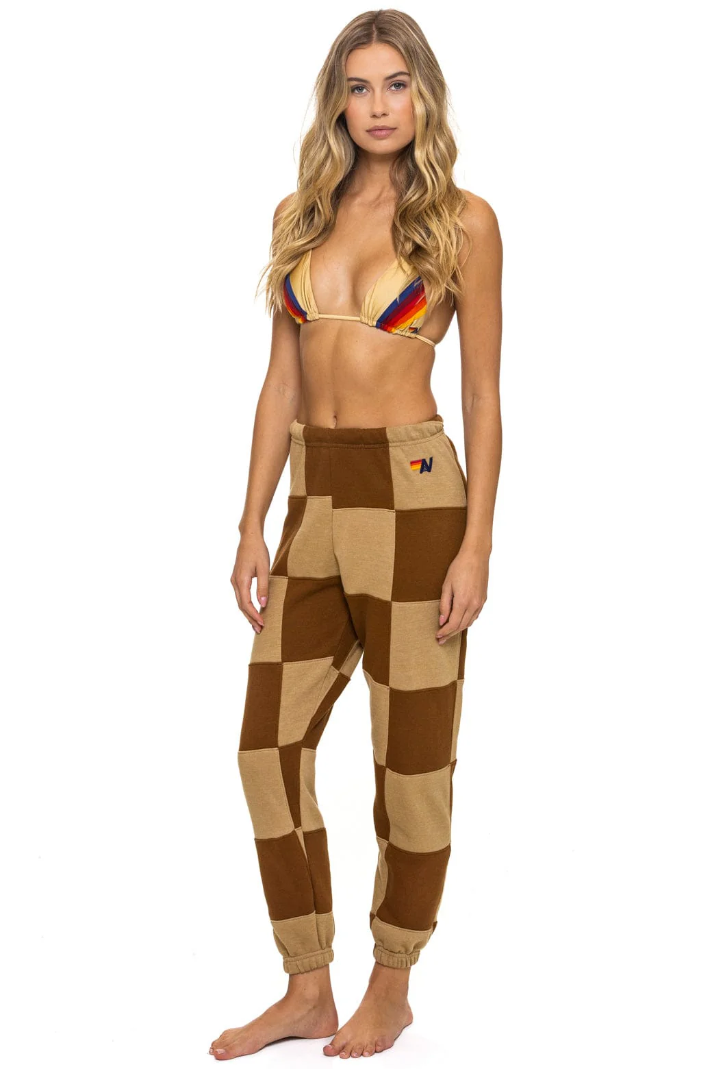 CHECK QUILTED SWEATPANTS - TAN // CINNAMON - Image 3