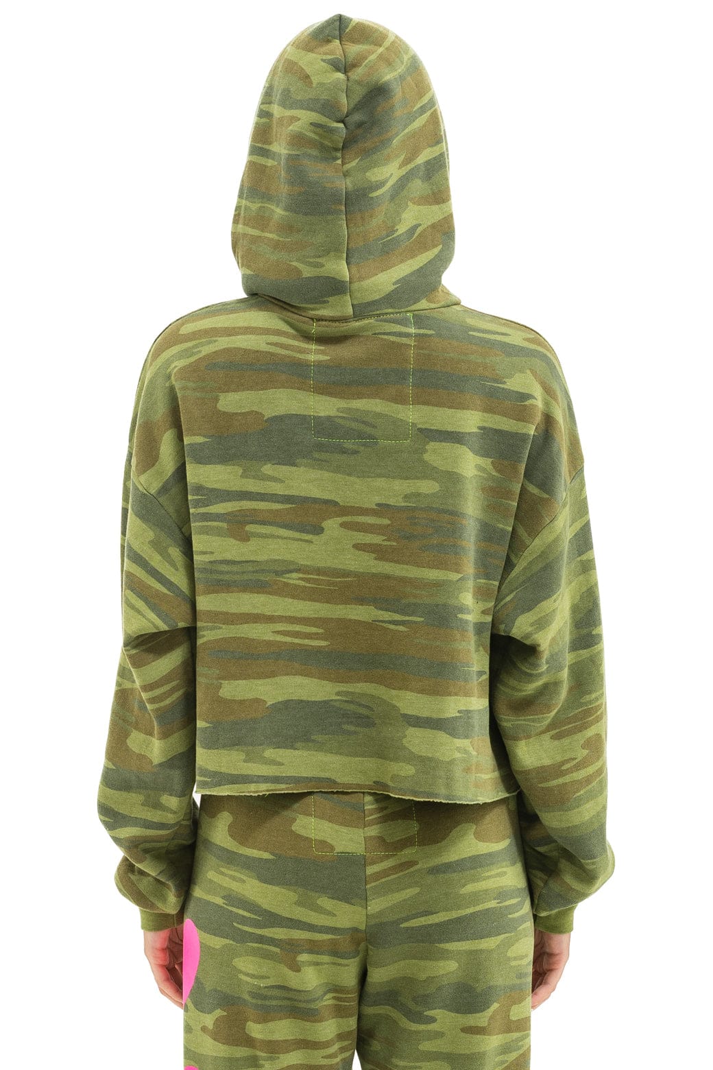 HEART RELAXED CROPPED PULLOVER HOODIE - CAMO // NEON PINK - Image 5