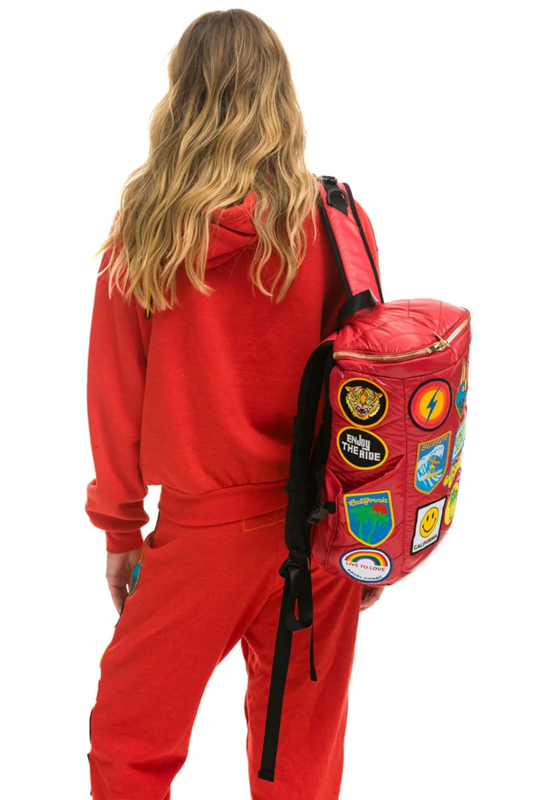 VINTAGE PATCH PUFFER BACKPACK - CHERRY GLOSSY - Image 3